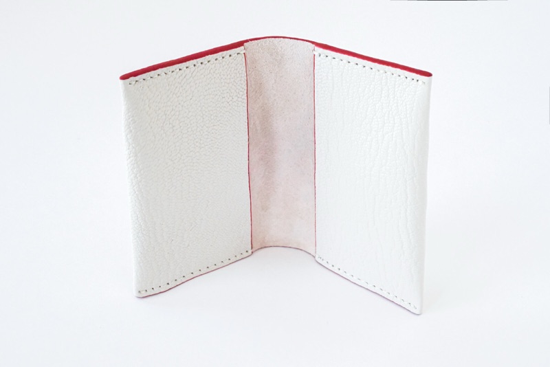 Cream Leather Wallet. Photo 2